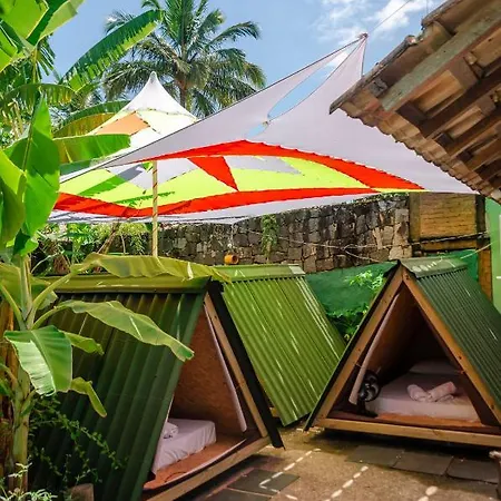 Clan.Destino Hostel Ilhabela Exterior photo